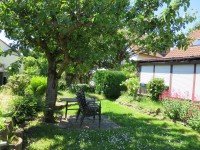 Bild (06e535ce6a4da4b6ef711f555acbe6f2): * Schwann - Wohnhaus mit Einliegerwohnung + 2 Garagen *