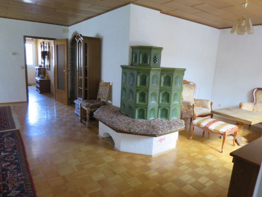 OG Kachelofen Einfamilienhaus Straubenhardt