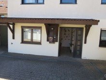 Haus-Haupteingang *** Schwann - sch�nes Einfamilienhaus mit Einliegerwohnung ***
