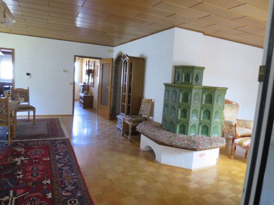 OG Kachelofen Einfamilienhaus Straubenhardt